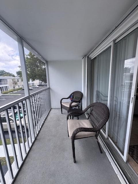6475 Bay Club Drive 4 photo 13