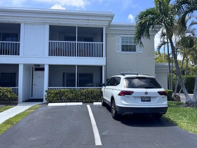6475 Bay Club Drive 4 photo 1