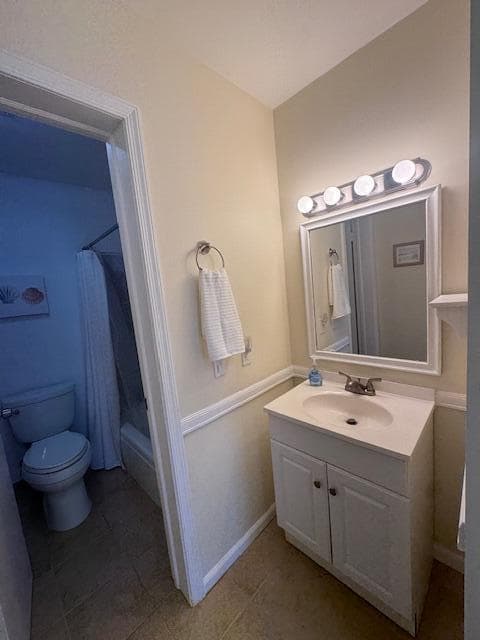 6475 Bay Club Drive 4 photo 9