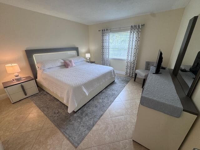 6475 Bay Club Drive 4 photo 8