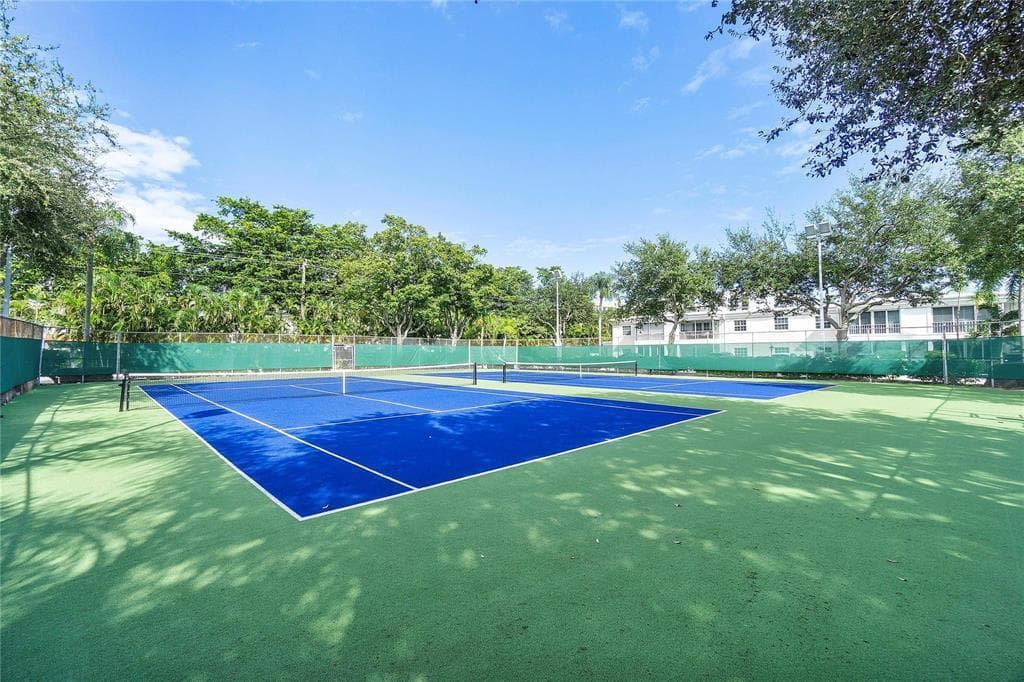 6475 Bay Club Drive 4 photo 21