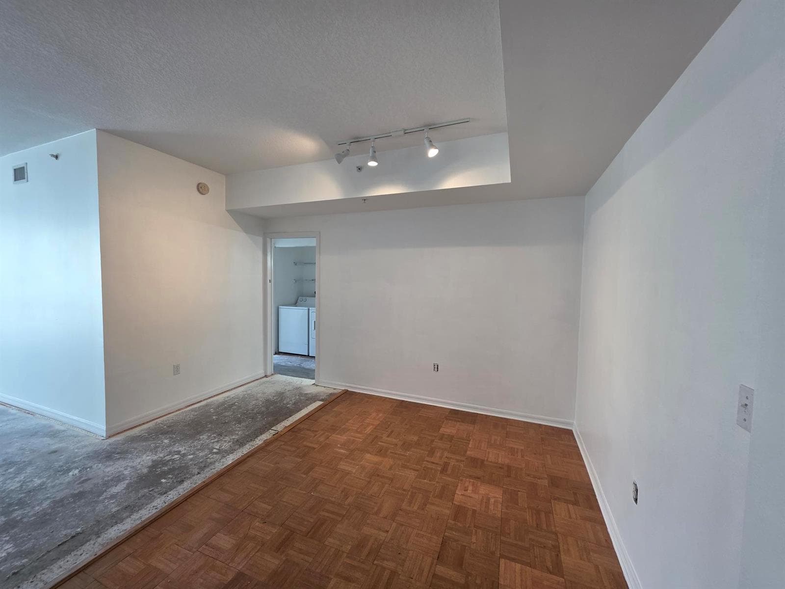 804 E Windward Way 508 photo 21