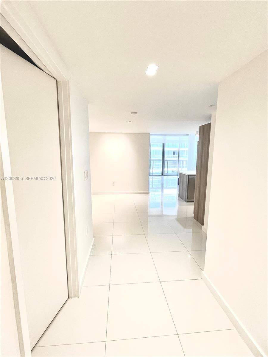 9940 W Bay Harbor Dr 5A-N photo 5