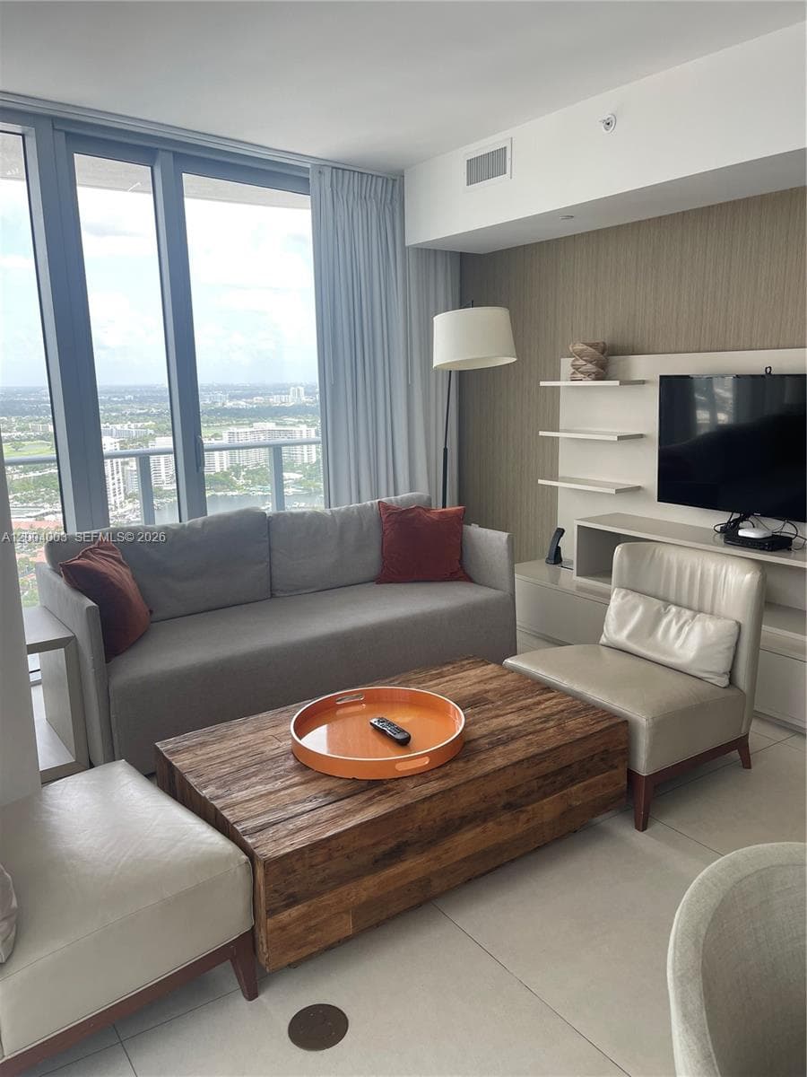 4111 S Ocean Dr 3411 photo 3