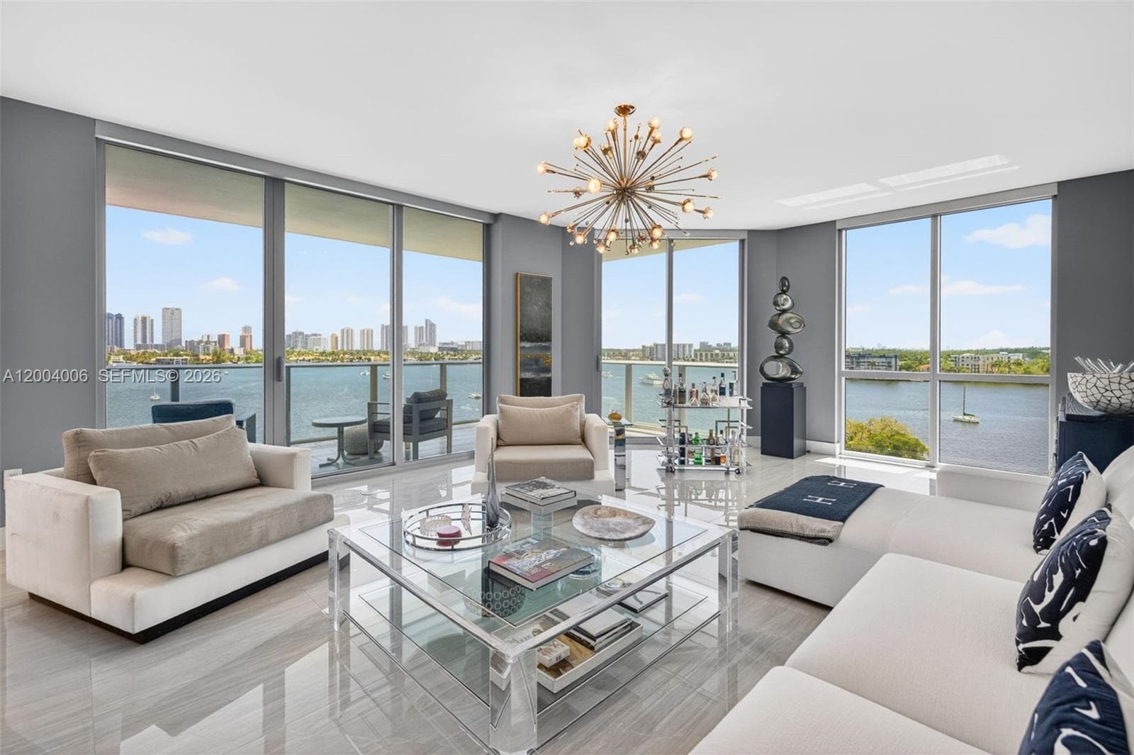 17111 Biscayne Blvd 710 photo 1