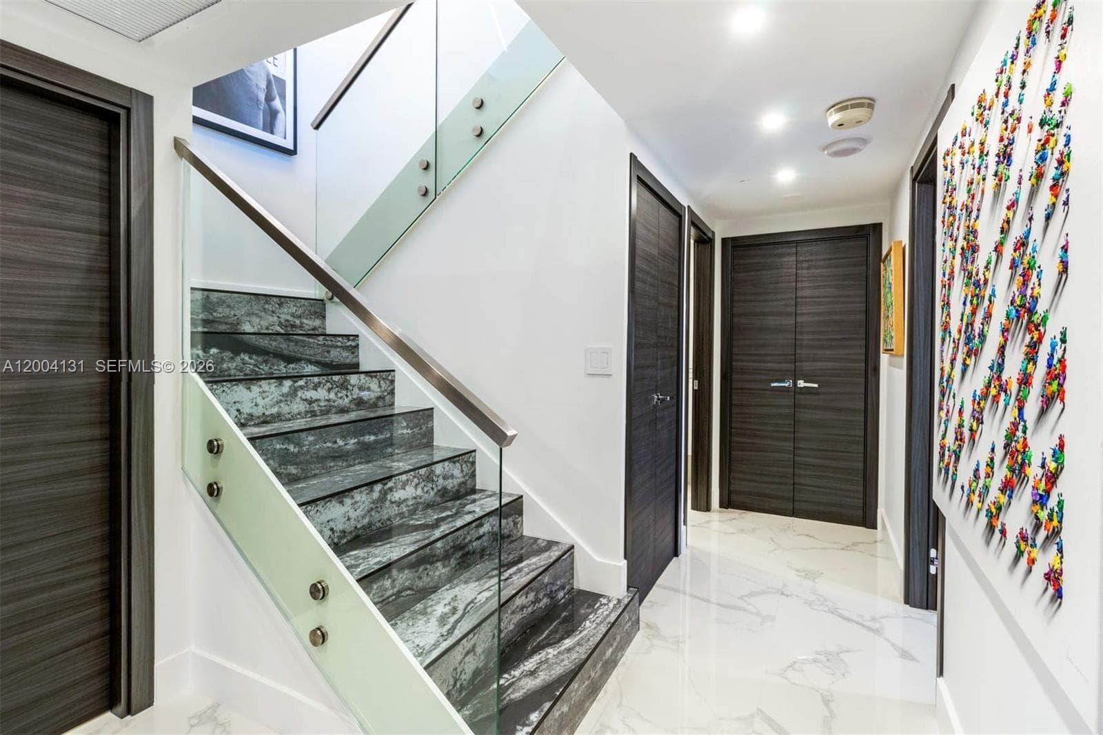 20191 E Country Club Dr TH7 photo 1