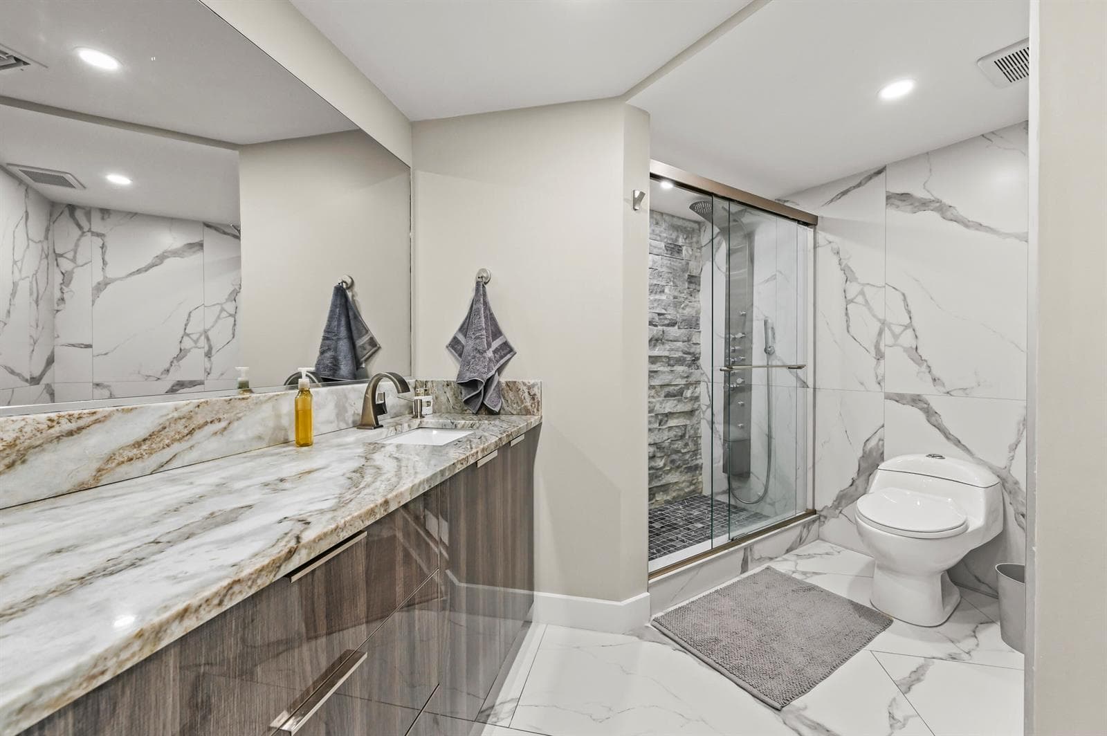 9650 S Ocean Drive 106 photo 13