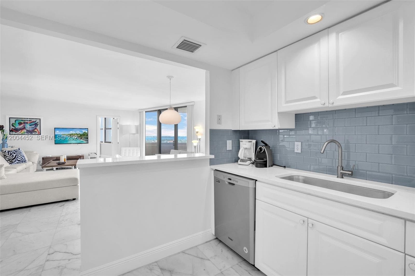 2800 N Ocean Dr B-15C photo 10