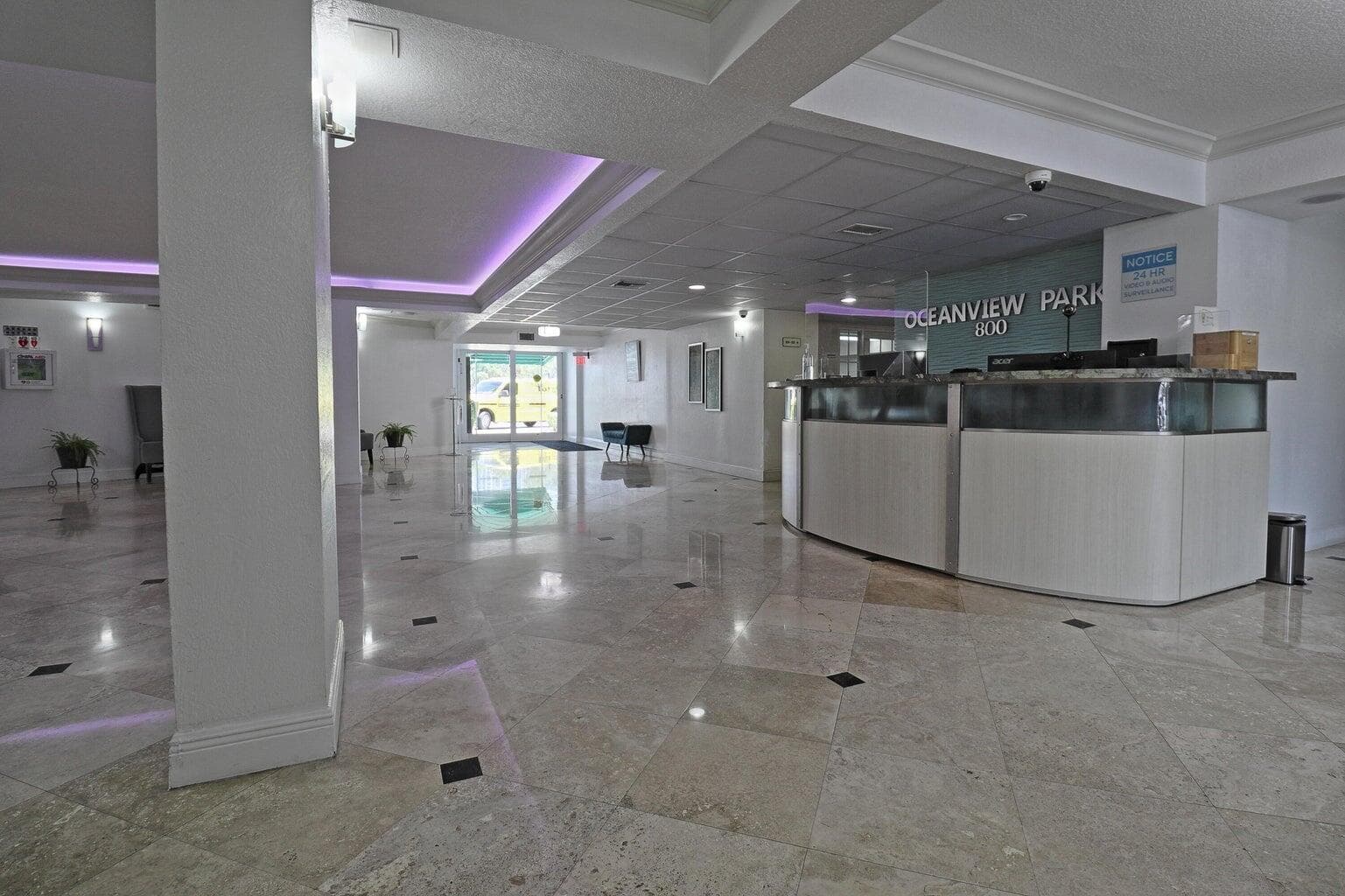 800 Parkview Drive 602 photo 2