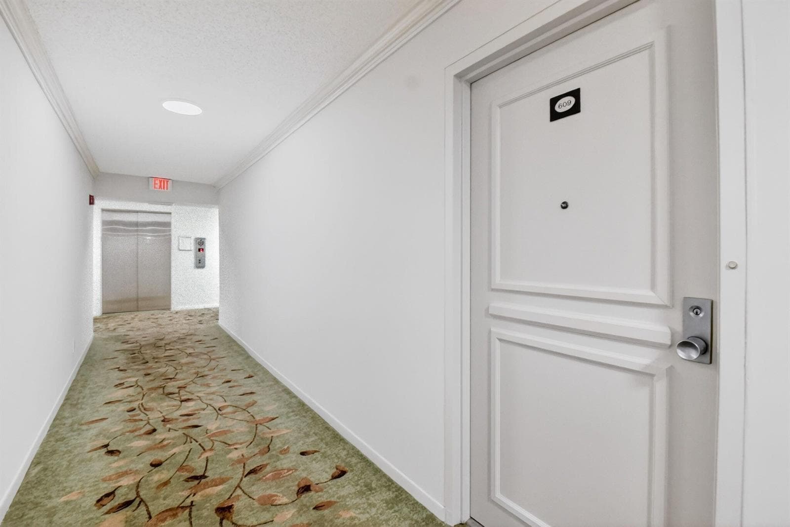 3589 S Ocean Boulevard 609 photo 2
