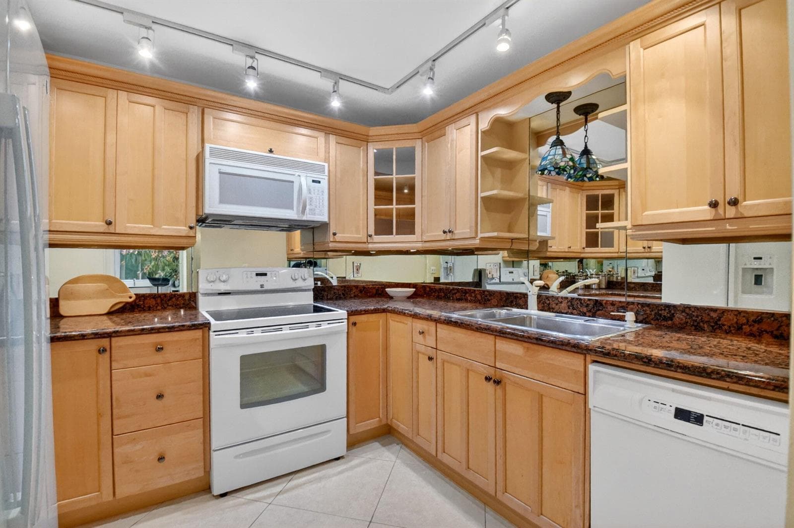 3589 S Ocean Boulevard 609 photo 9