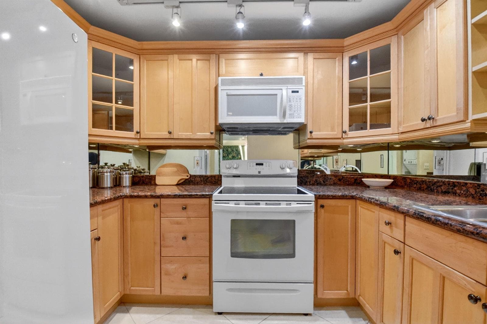 3589 S Ocean Boulevard 609 photo 10