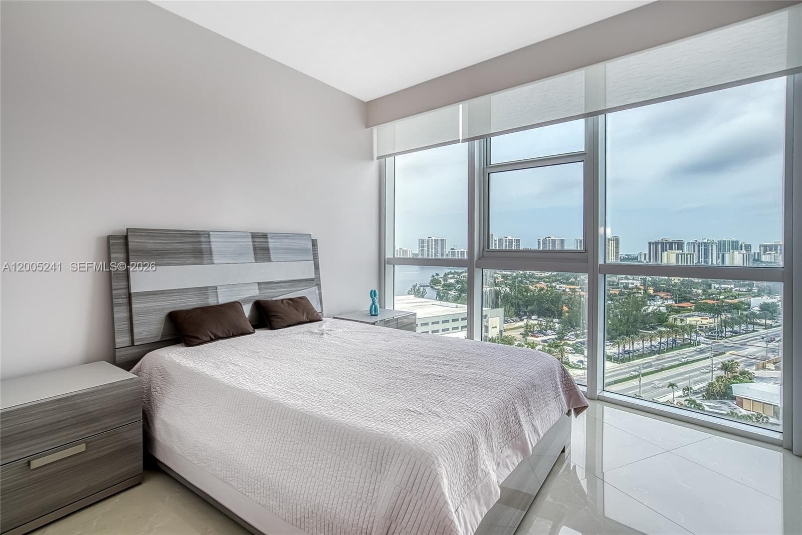 18201 Collins Ave 1701 photo 23