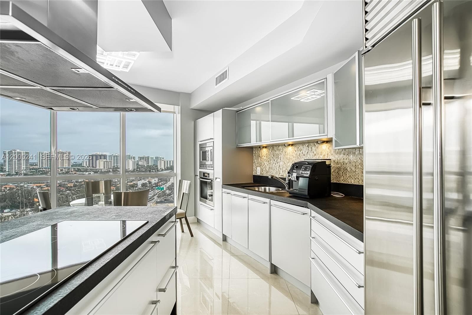 18201 Collins Ave 1701 photo 7