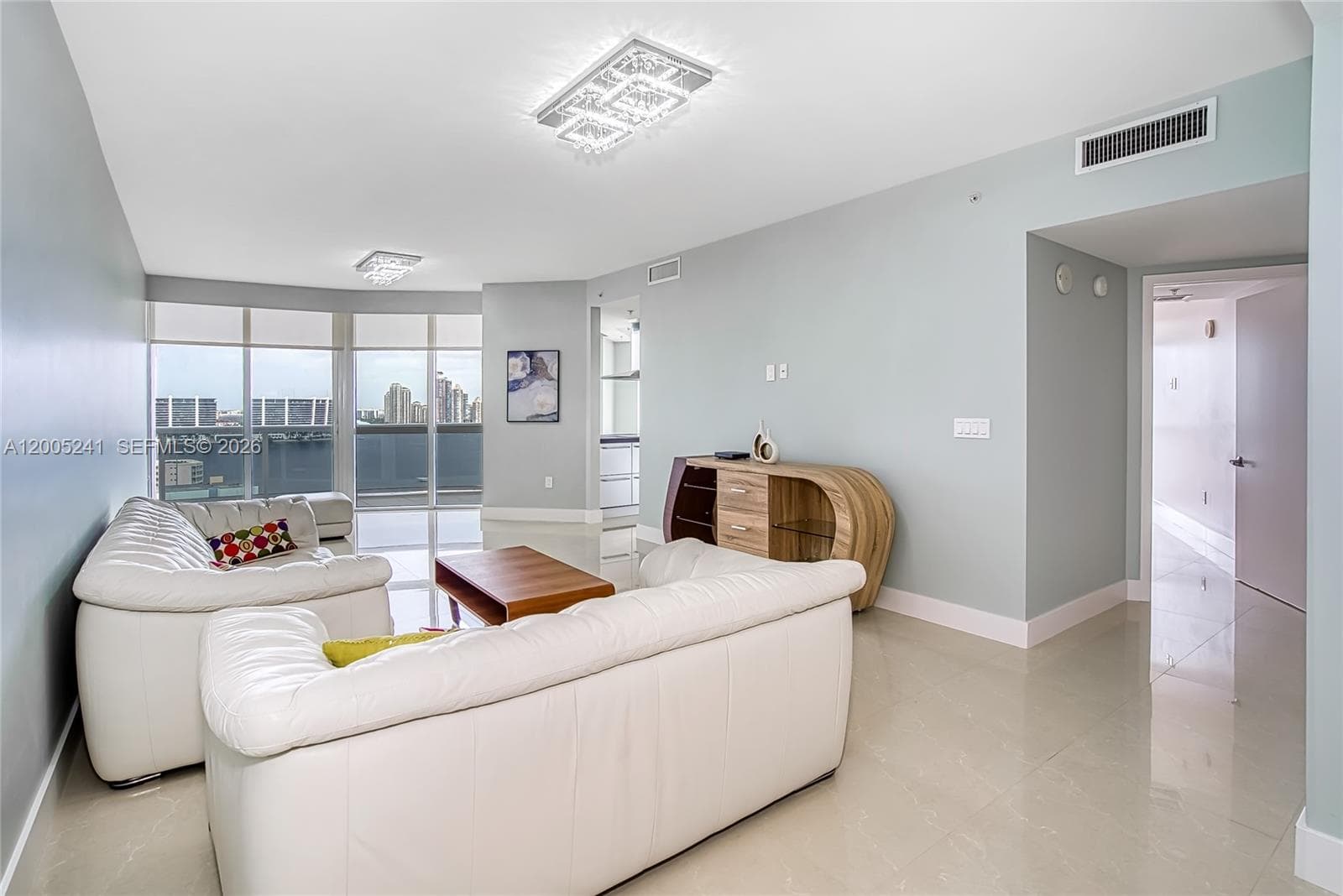 18201 Collins Ave 1701 photo 4