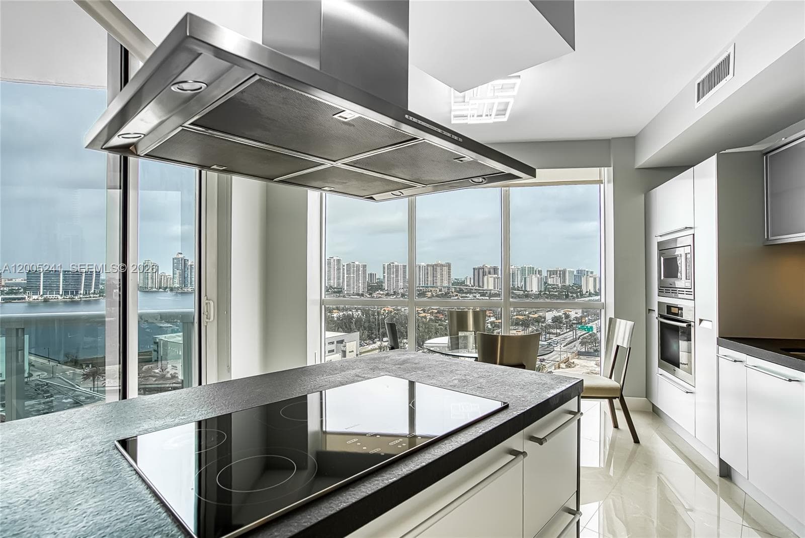 18201 Collins Ave 1701 photo 8