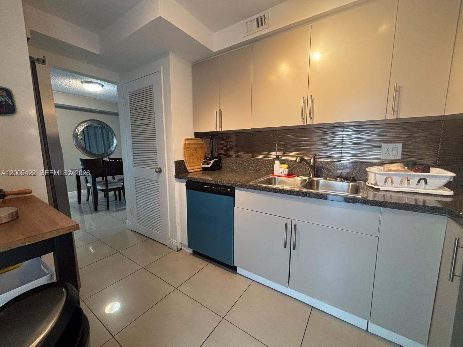 301 Golden Isles Dr 409 photo 7