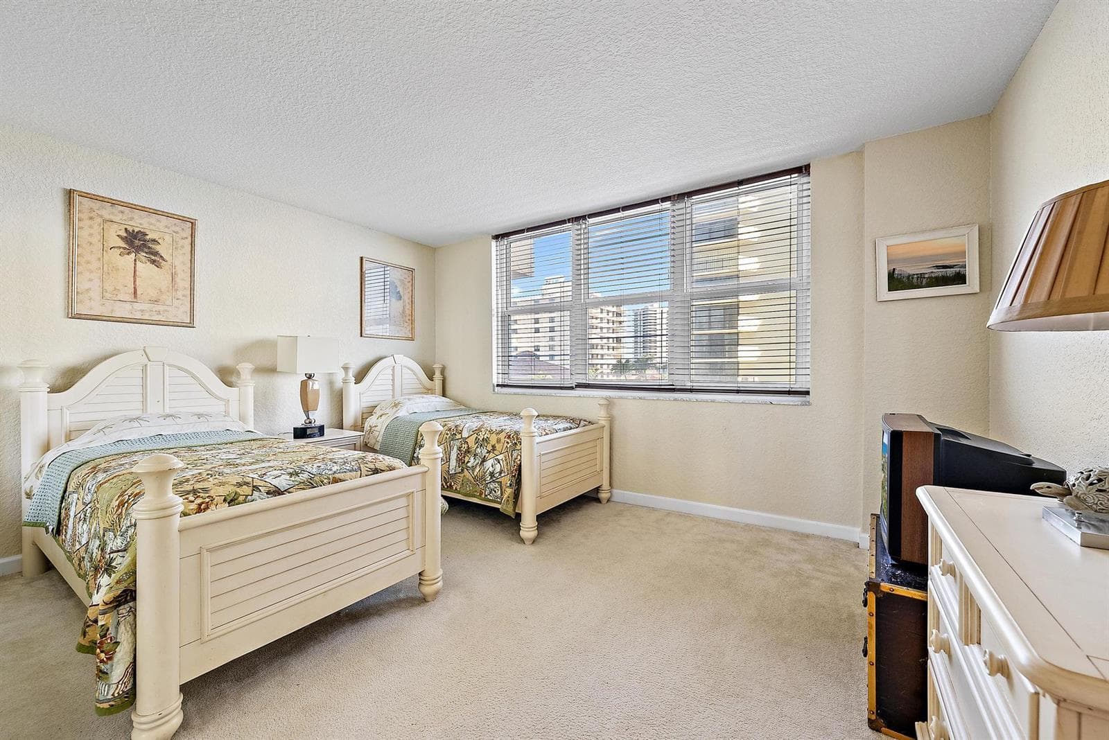 5440 N Ocean Drive 202 photo 17