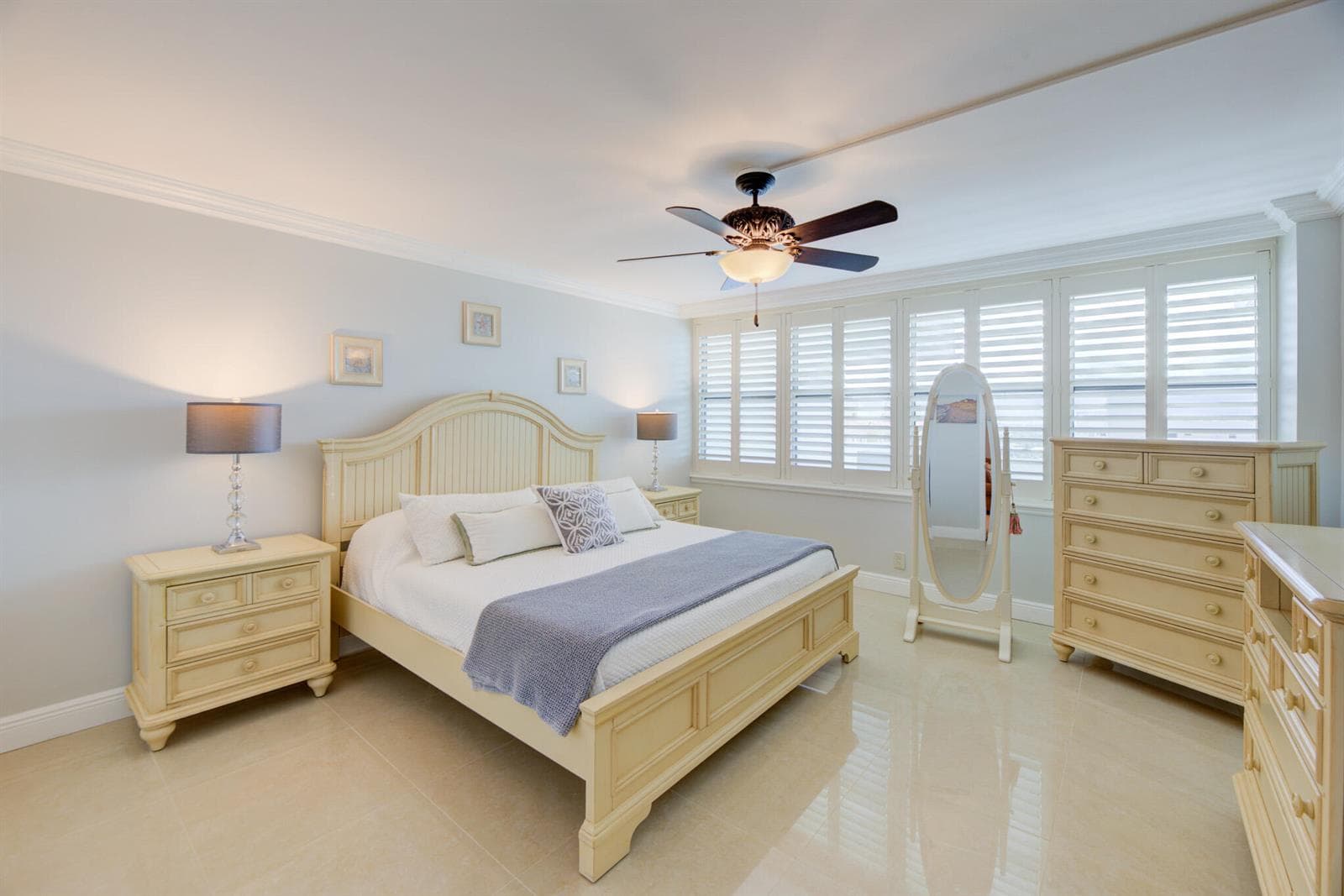 1390 S Ocean Boulevard 11d photo 25