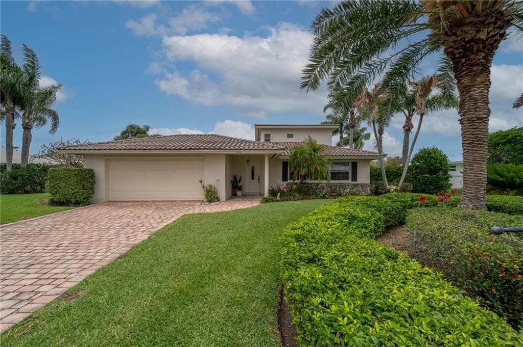 3586 Lucia Drive photo 17