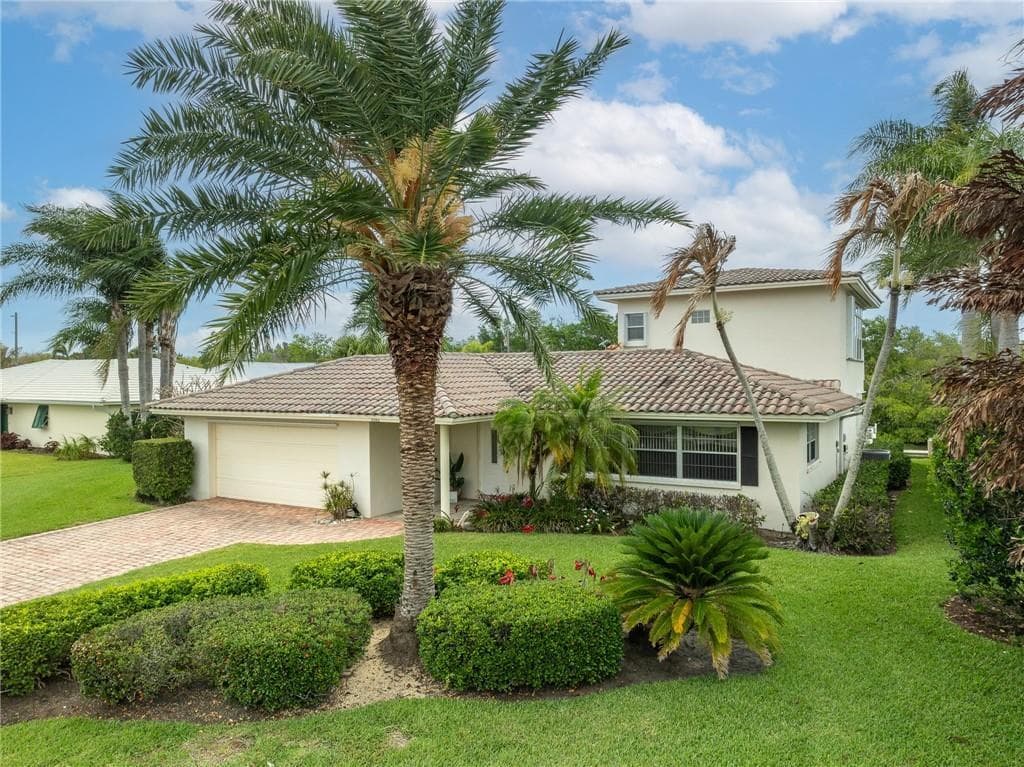 3586 Lucia Drive photo 16