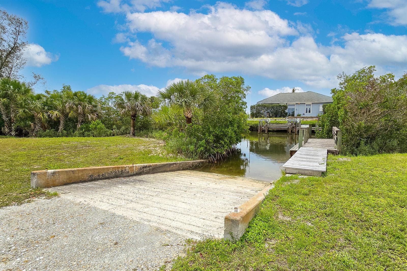 3586 Lucia Drive photo 5