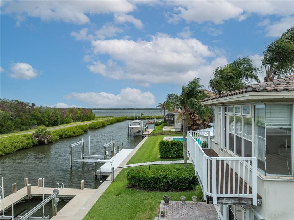 3586 Lucia Drive photo 24