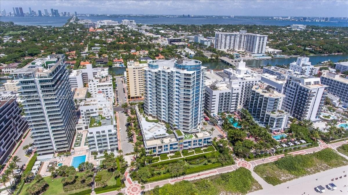 3801 Collins Ave 1105 photo 6