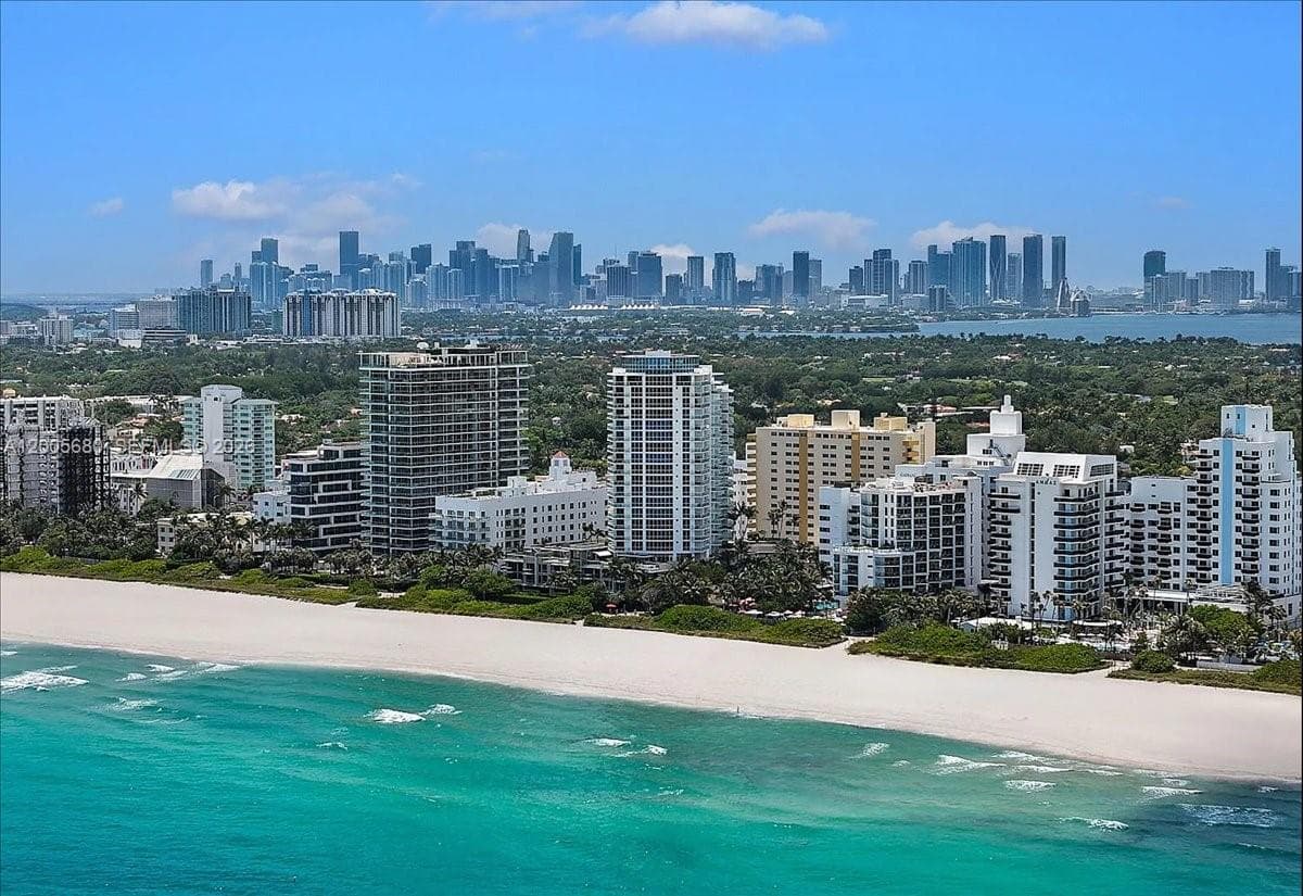 3801 Collins Ave 1105 photo 7