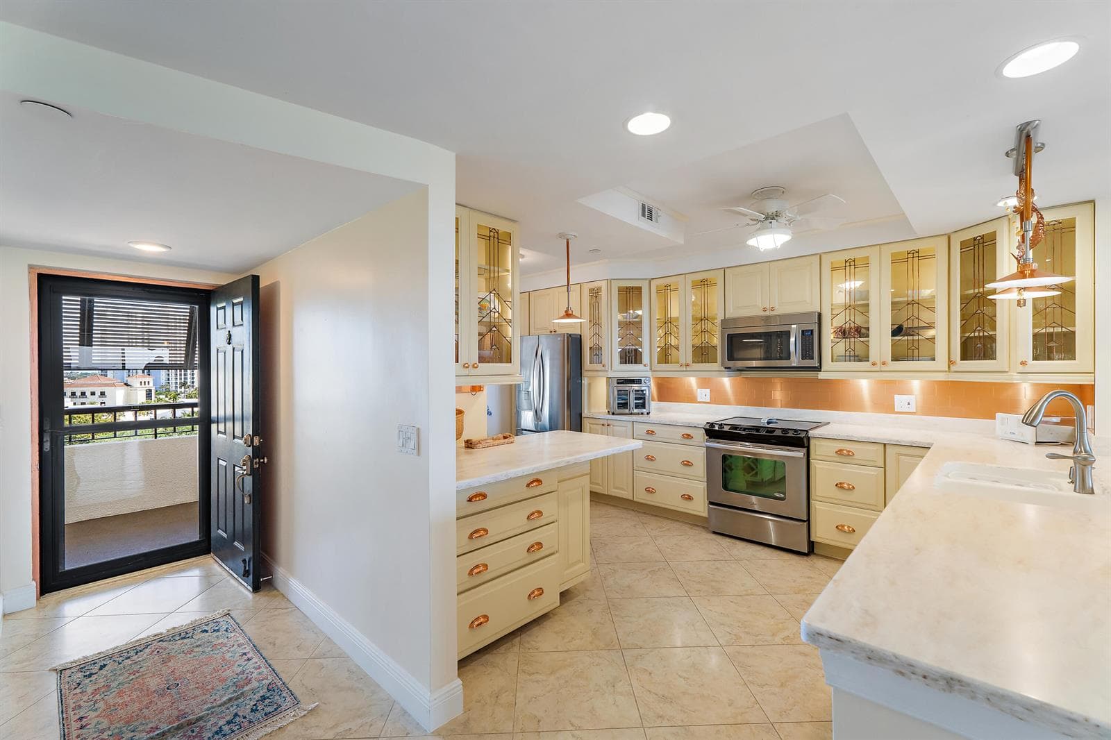 356 Golfview Road 903 photo 4