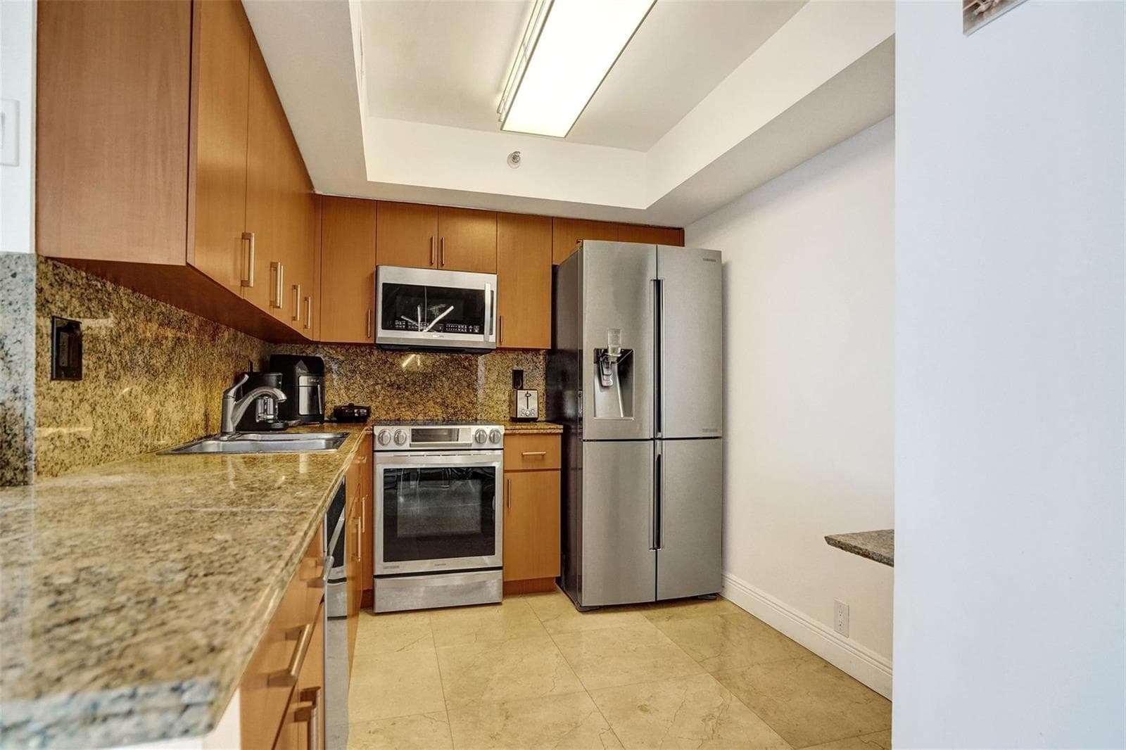 19101 NE 36th Court 1709 photo 10