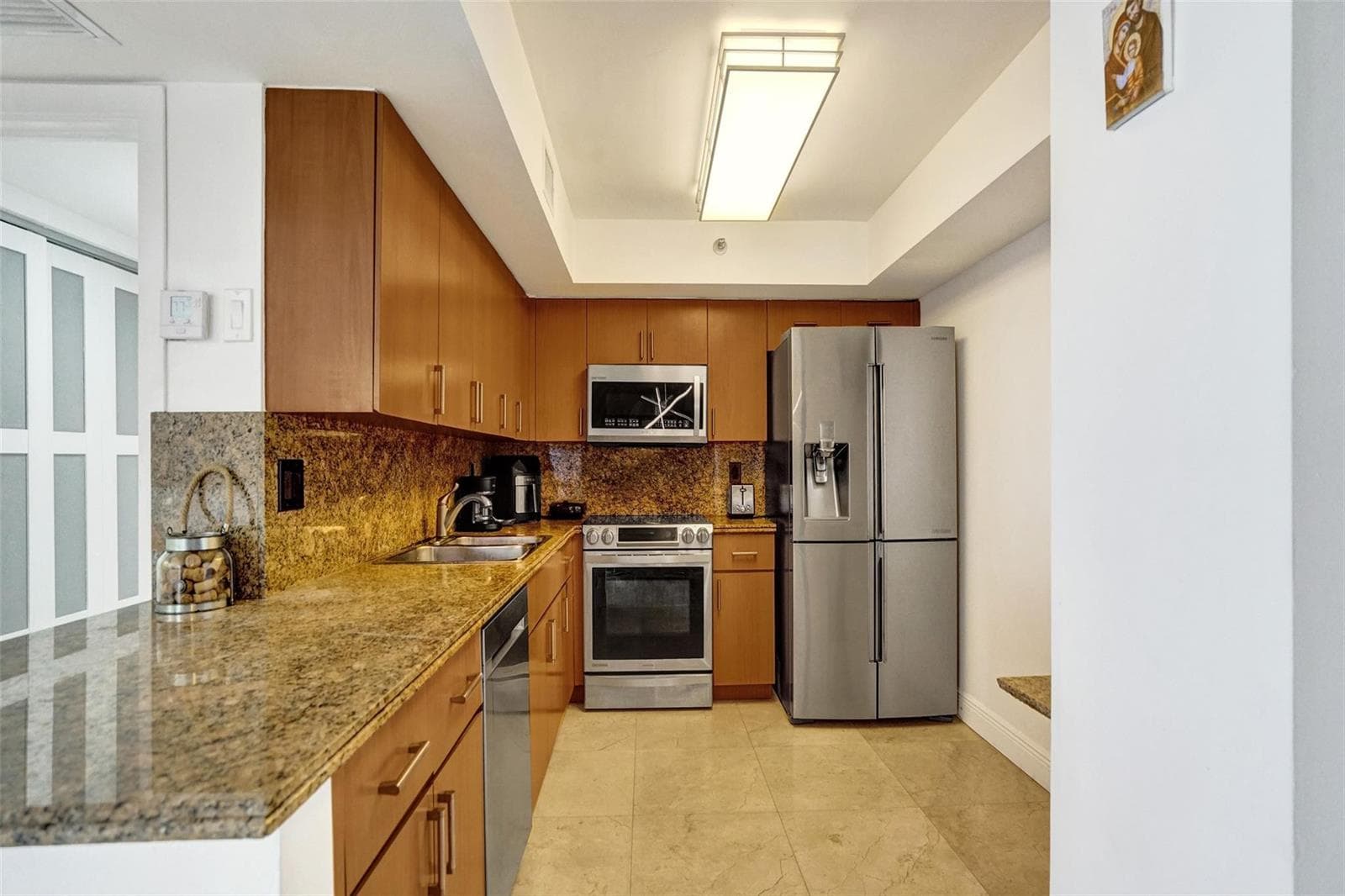 19101 NE 36th Court 1709 photo 8