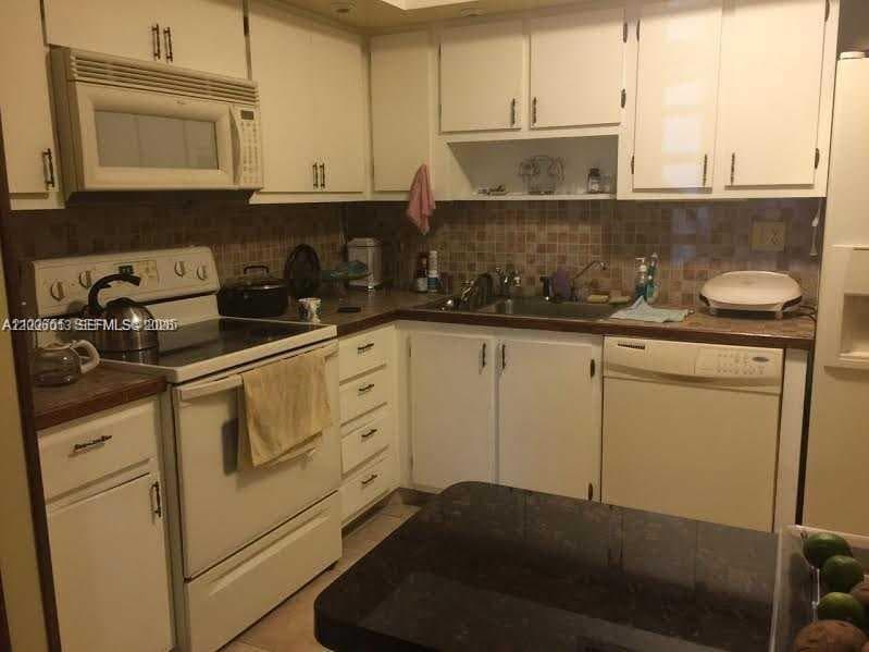 20840 San Simeon Way 209 photo 11