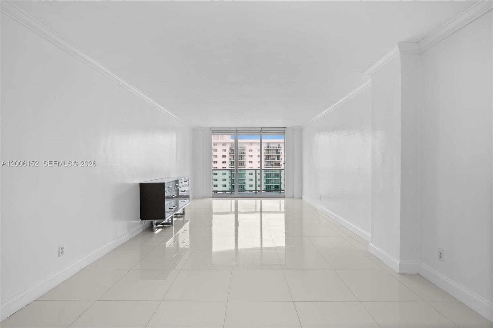 19390 Collins Ave 1410 photo 10