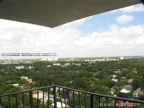 780 NE 69th St 1406 photo 20
