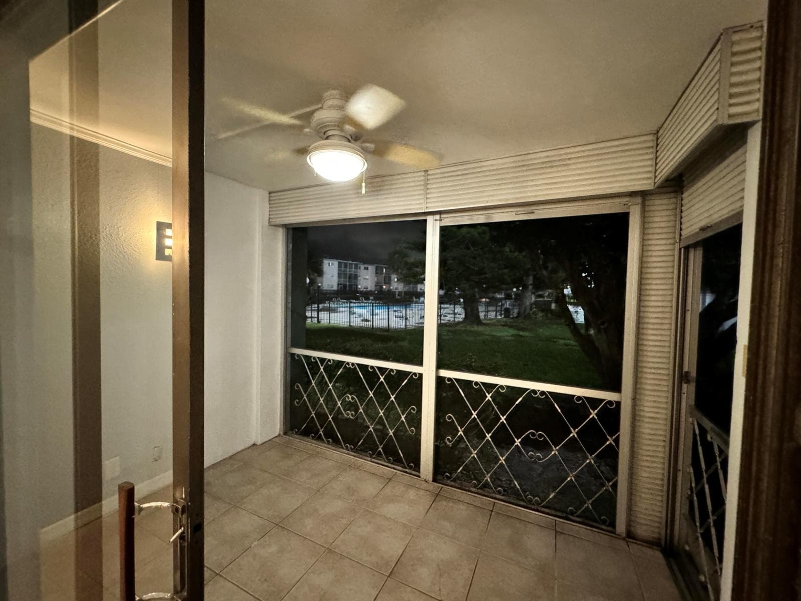 2731 Taft Street 106 photo 8