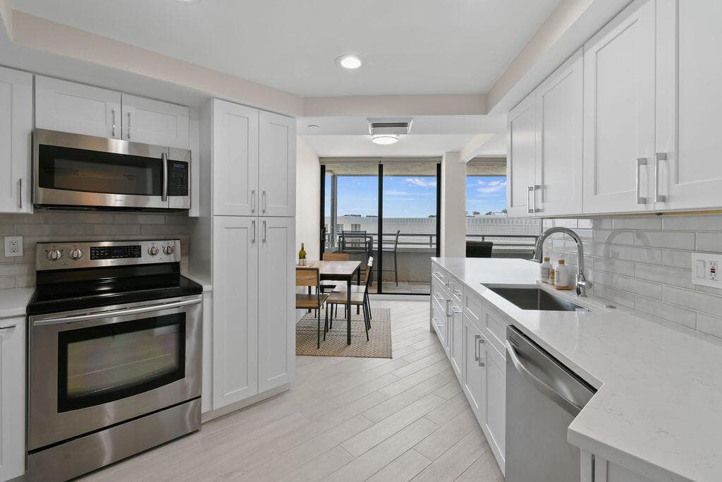 3560 S Ocean Boulevard 907 photo 13