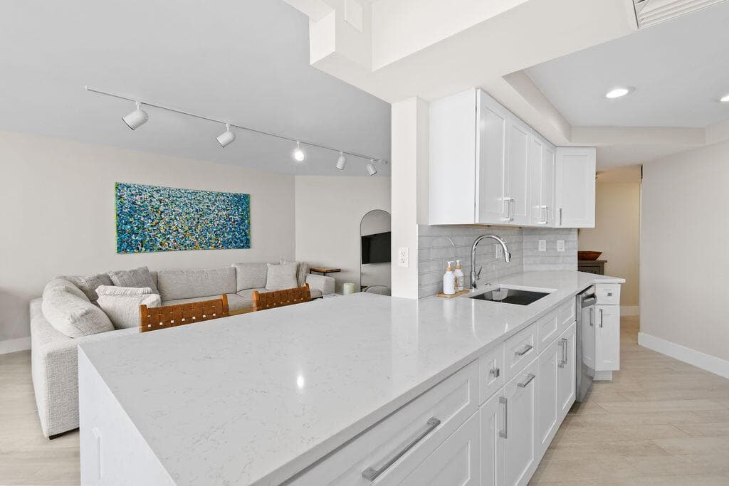 3560 S Ocean Boulevard 907 photo 10