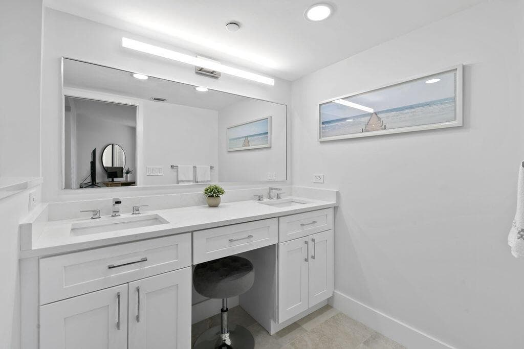 3560 S Ocean Boulevard 907 photo 19