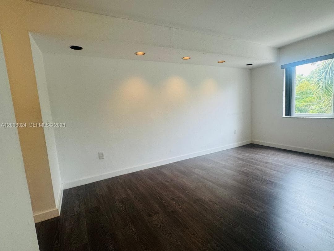 2600 NE 135th St 3F-A photo 18