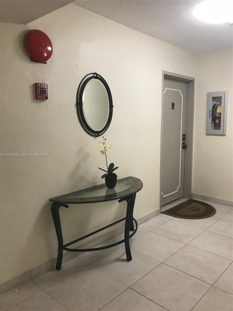 2600 NE 135th St 3F-A photo 8