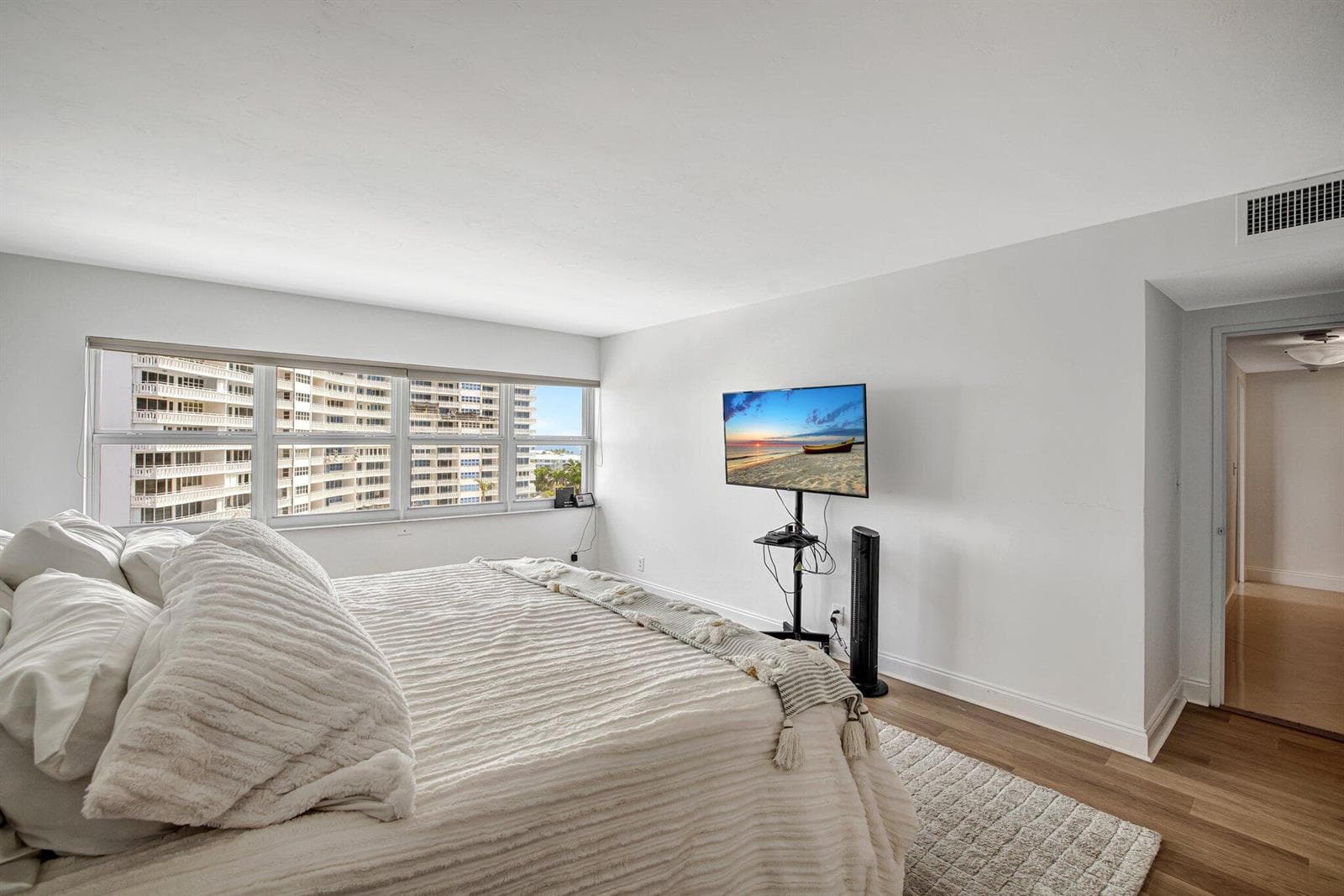 2100 S Ocean Drive 7-cd photo 20
