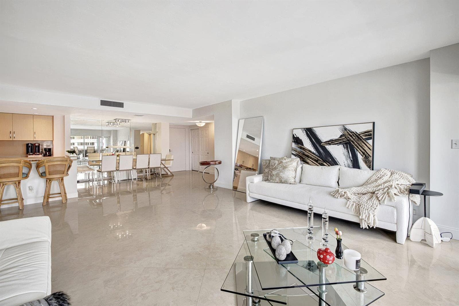 2100 S Ocean Drive 7-cd photo 24