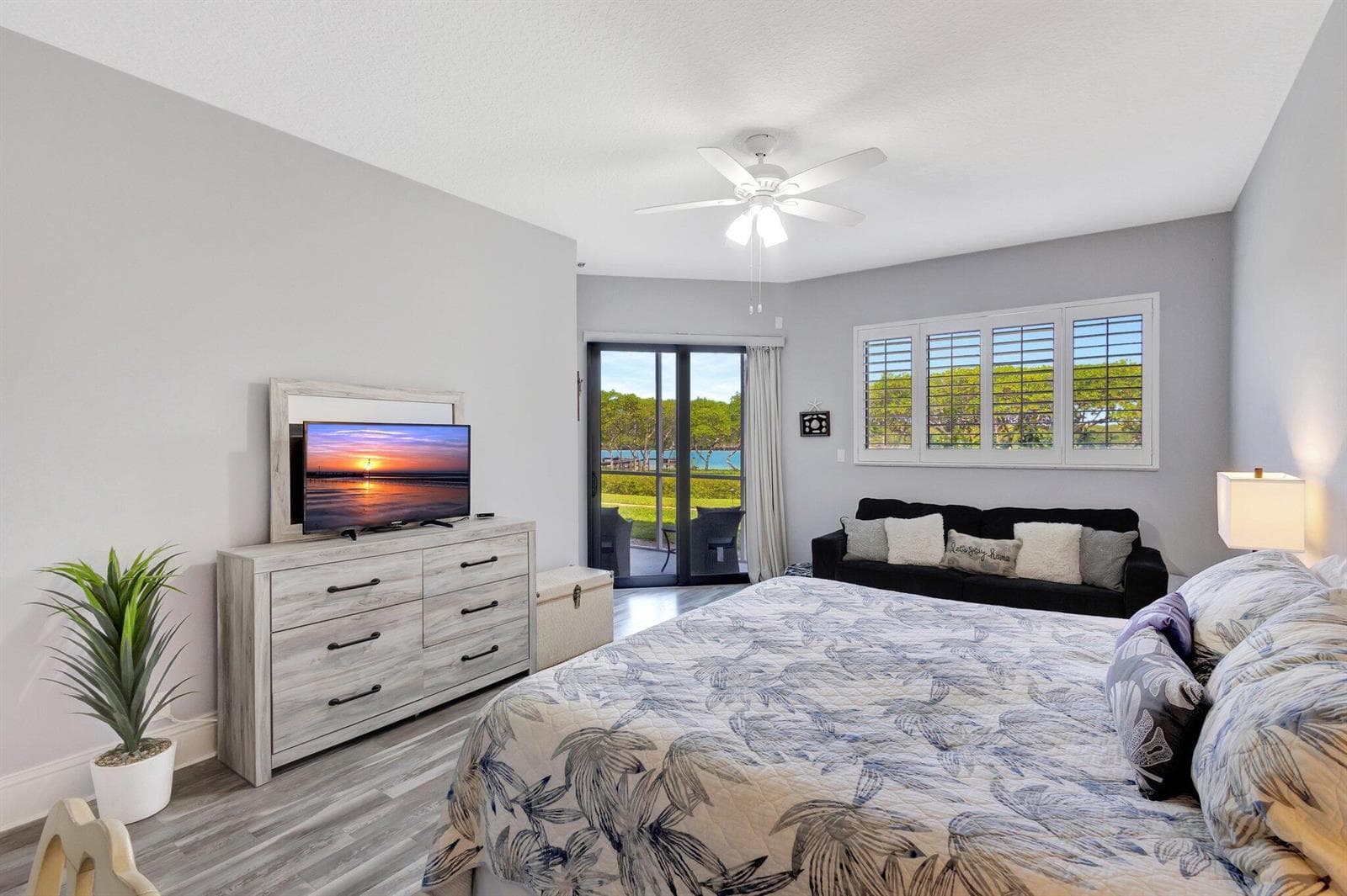 200 Waterway Road 109 photo 23