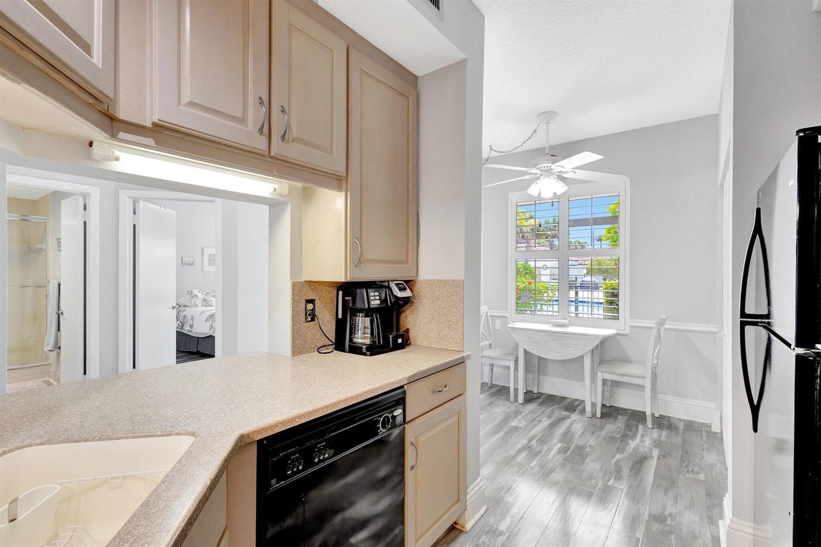200 Waterway Road 109 photo 16