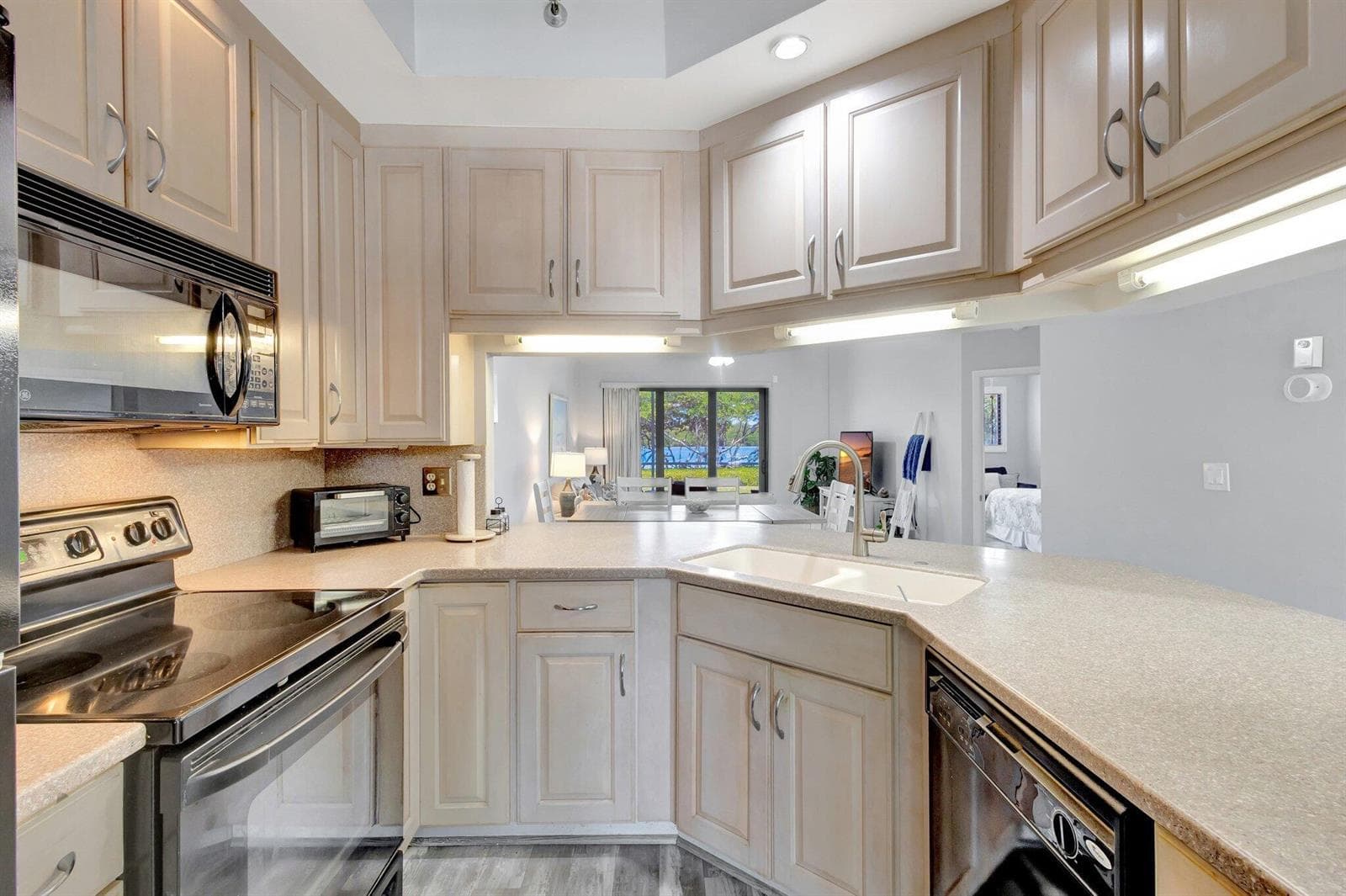 200 Waterway Road 109 photo 12