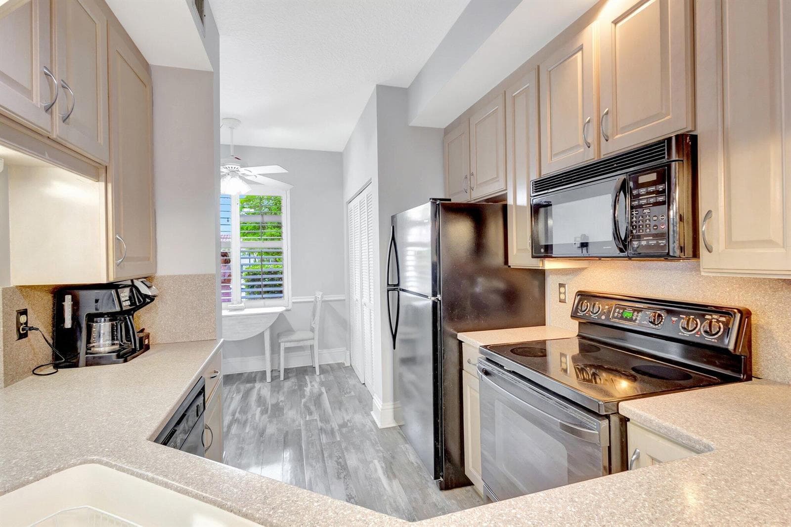 200 Waterway Road 109 photo 14