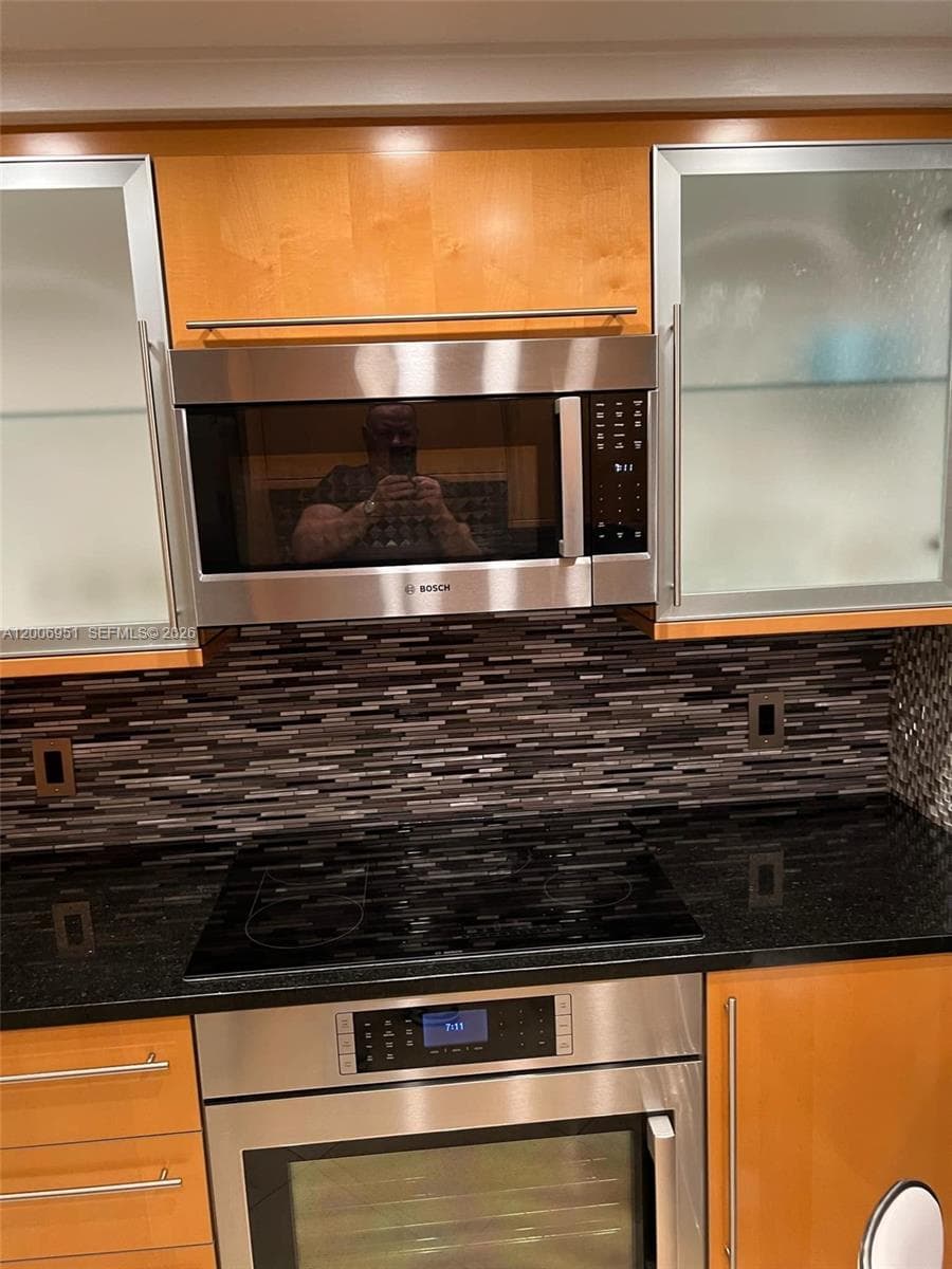 6365 Collins Ave 906 photo 8
