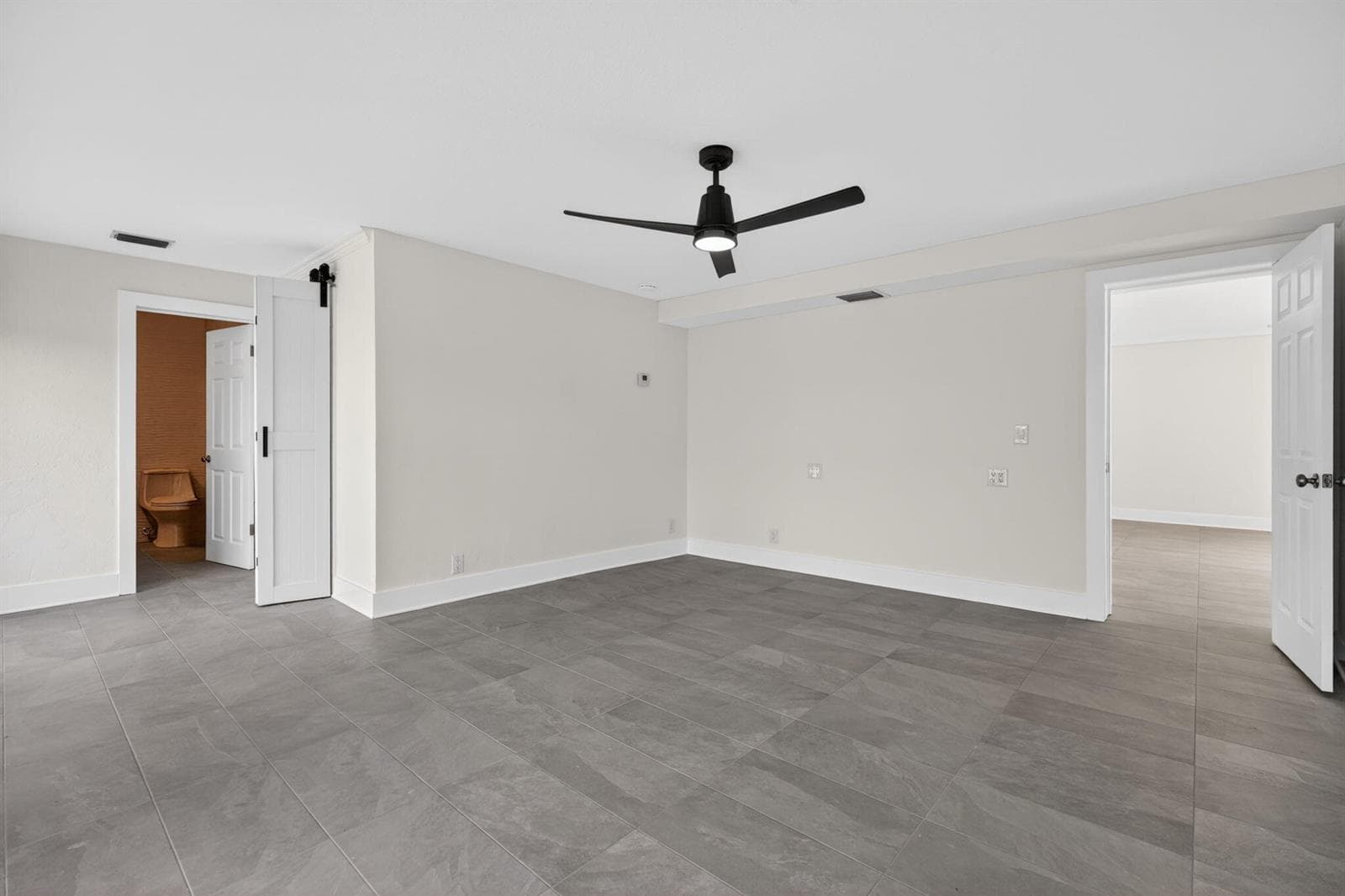 624 Southwind Circle 3 photo 5