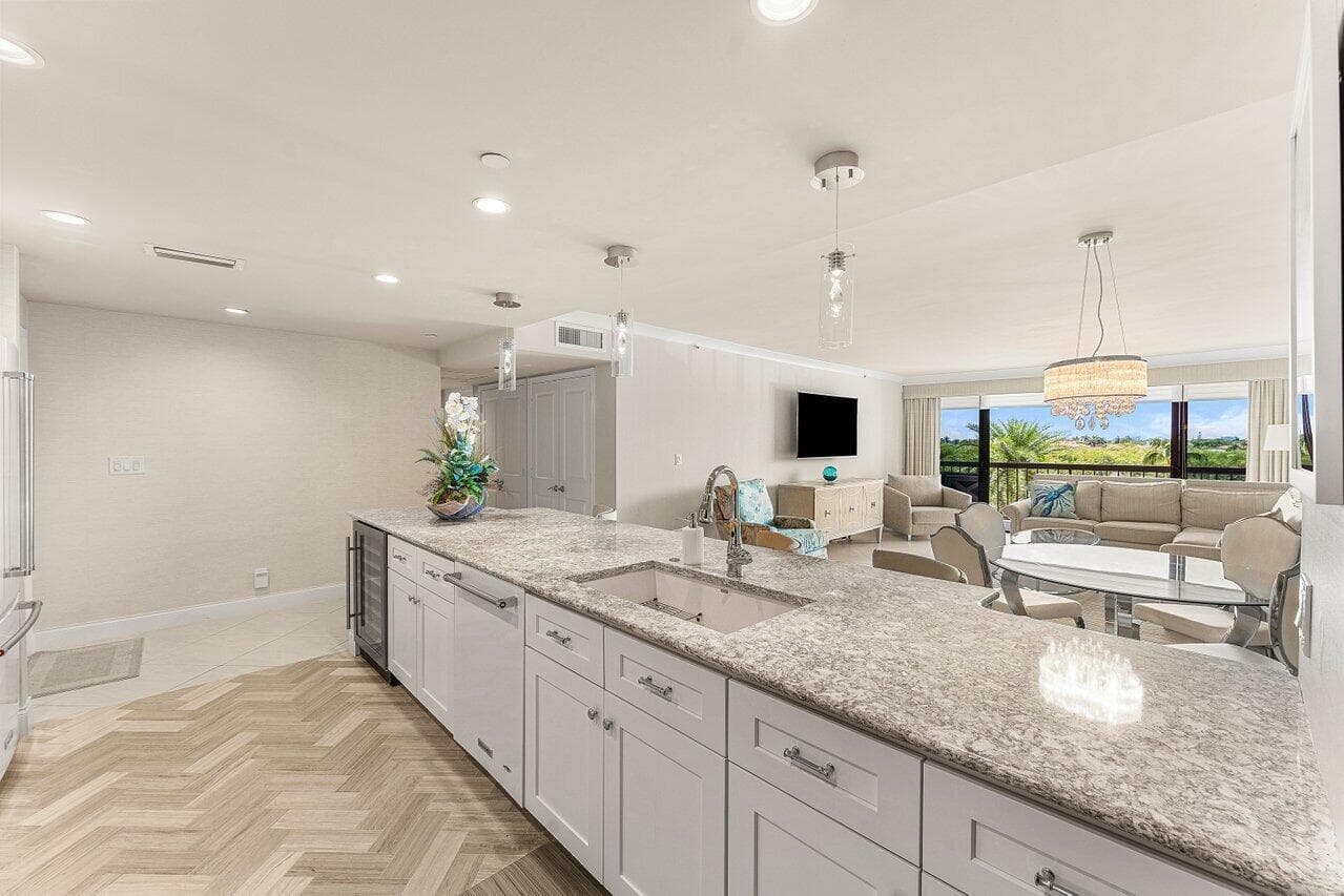 4740 S Ocean Boulevard 507 photo 7